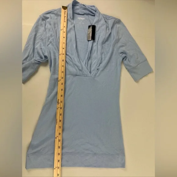 NEW Express Sexy Basic Tee Sz M Top 3/4sleeve V-Neck  Shirt Baby Blue Vtg - Picture 9 of 10